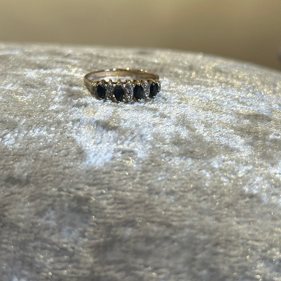 Gold sapphire and diamond ring - Picture 1 of 4